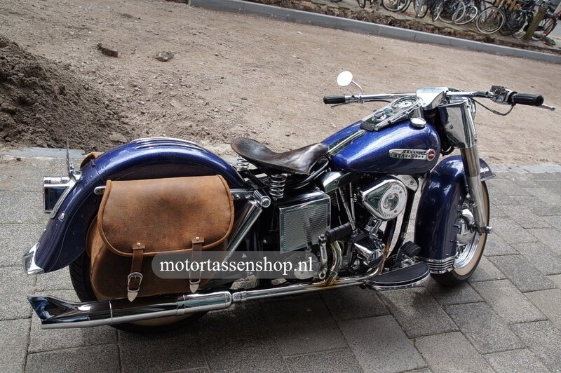 Harley Davidson Softail met motortas, antiek, 2X27L, G5501a