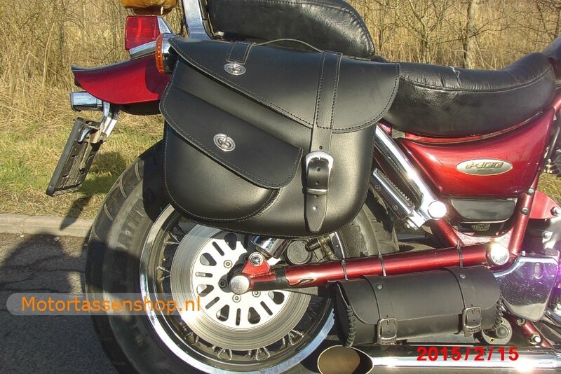 Suzuki Intruder VS2 motortas, zwart, 2x17 L, D1050s 