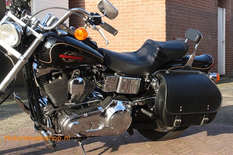 Harley Davidson Wideglide met Bigbag motortas, zwart nerfleder, 40L, P7900(3) 