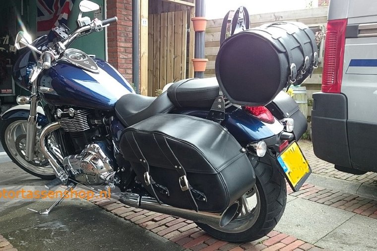 Triumph Thunderbird met Sissybag, zwart, 28L, S9950